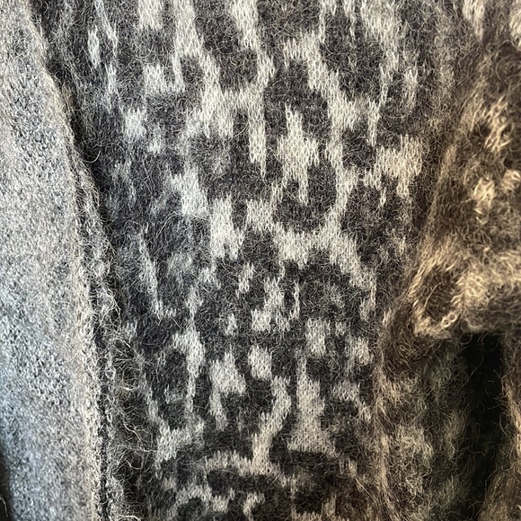 Alpaca long cardigan/coat - barely worn - Picture 2 of 4